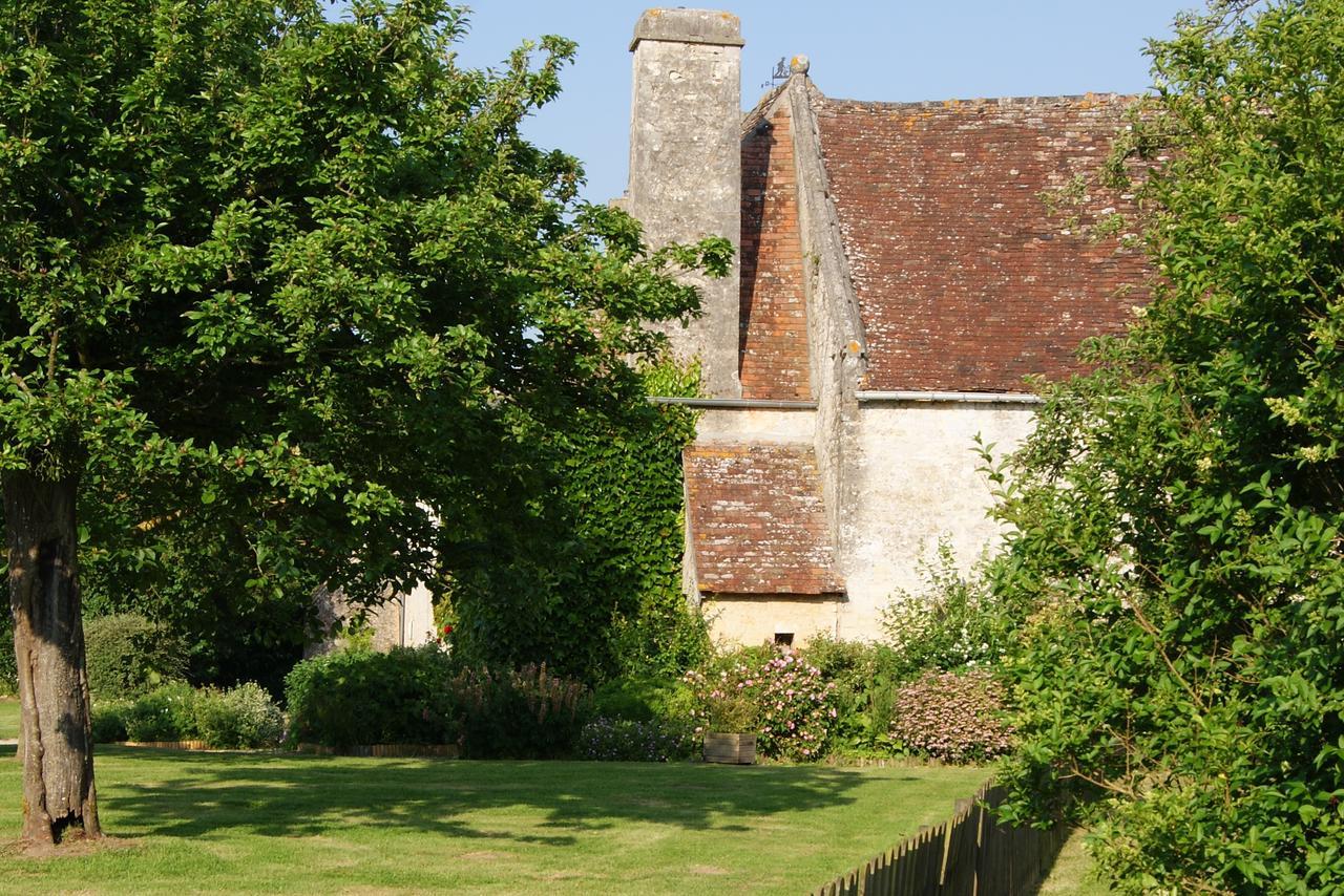 Manoir De La Pataudiere B&B Villers-Canivet Exterior foto